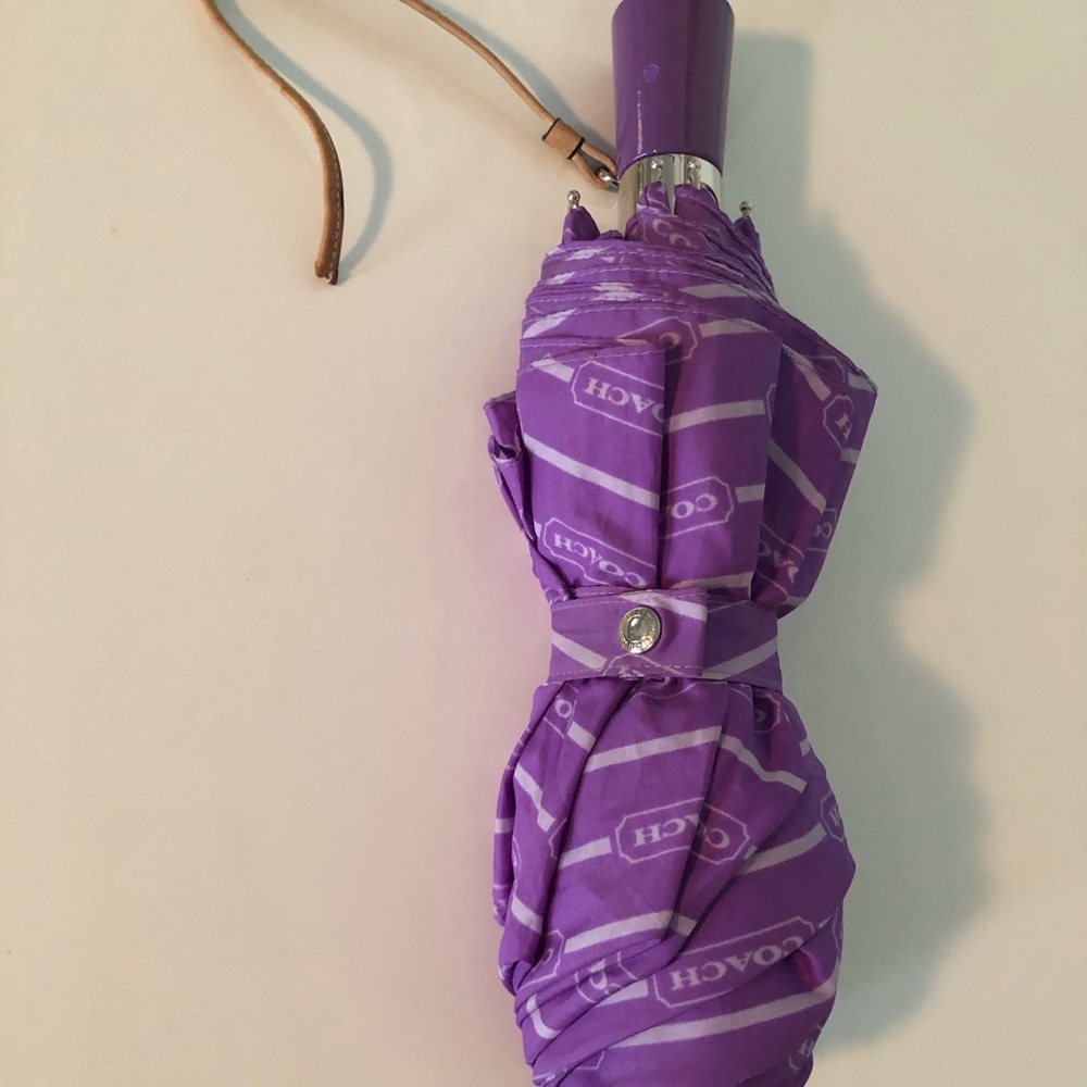 Coach purple signature umbrella!